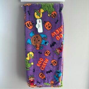 New Sesame Street Purple Halloween Blanket 60x70 Boo Crew Big Bird Elmo Cookie